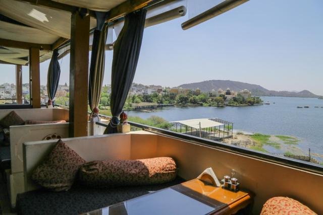 Hotel Sargam Sadan Udaipur Ngoại thất bức ảnh